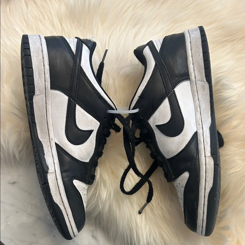 Nike Panda Unisex and White Sneakers 5.5y